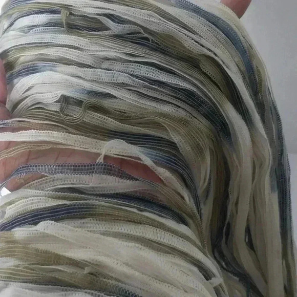 Easel Ultra Lite Cropped Off Shoulder Sweater/ Ribbon Fringe Size S/M - Picture 5 of 5